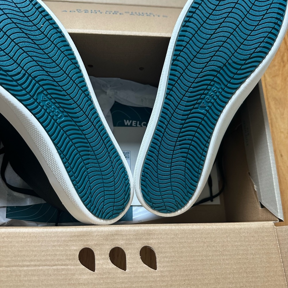 Vessi Black waterproof Sneakers - Picture 6 of 12